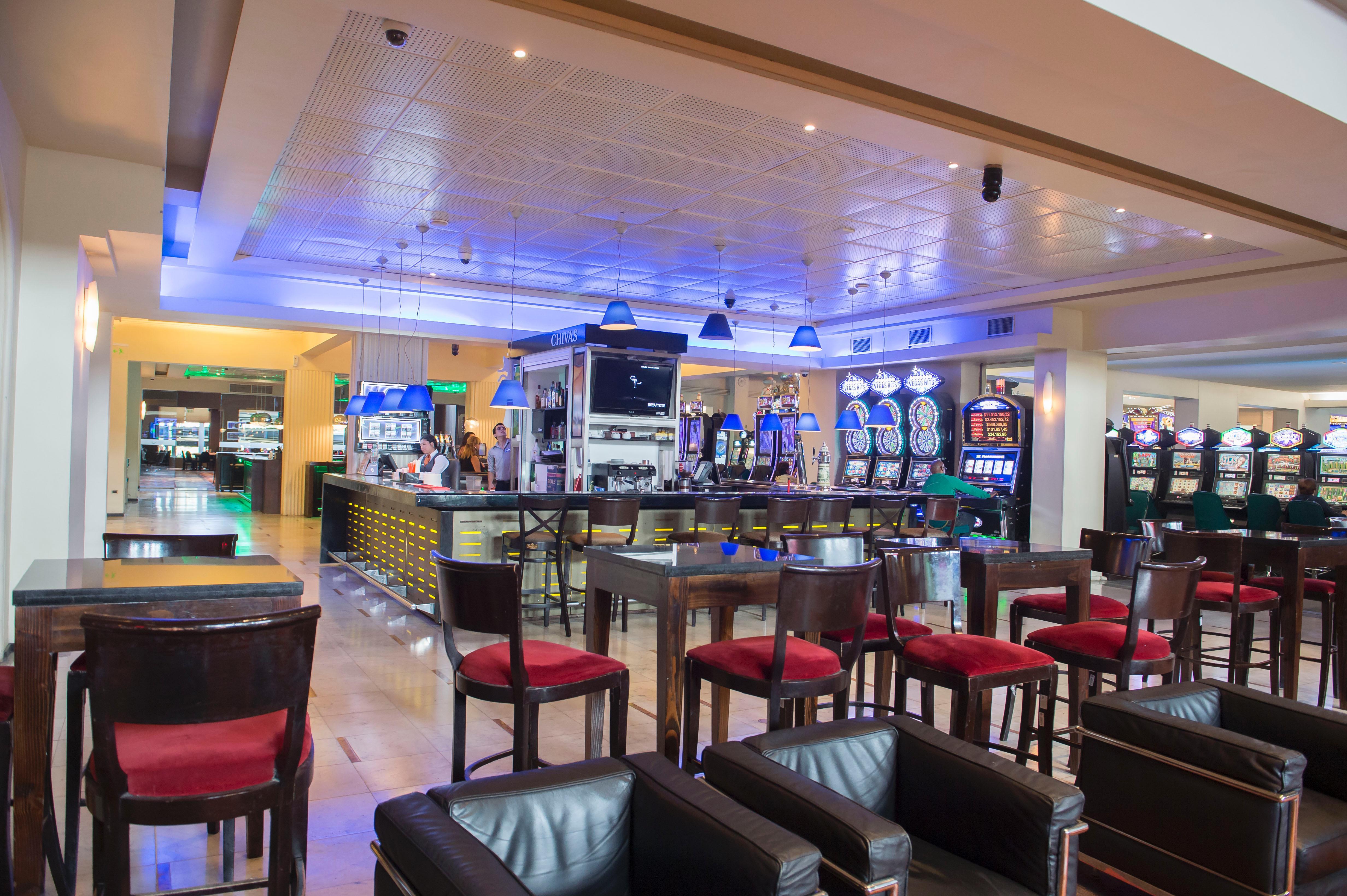 Enjoy Vina Del Mar Hotel Ngoại thất bức ảnh The bar at the airport